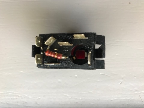 Schakelaar alarmlicht Golf 1 / T3 171953235A Schakelaar alarmlicht Golf 1 / T3 171953235A